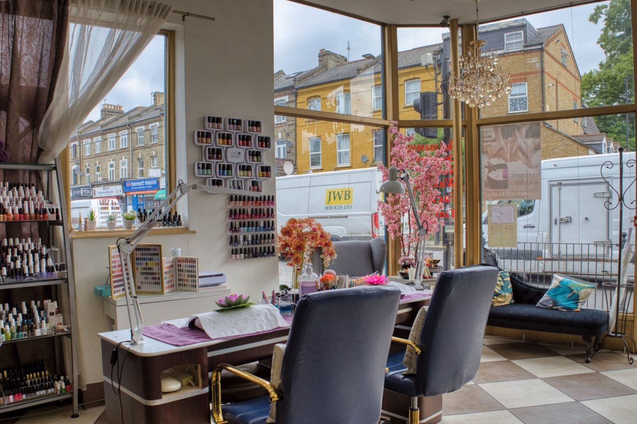 Anta Senses Salon & Spa shop front on Blackstock Road, Finsbury Park